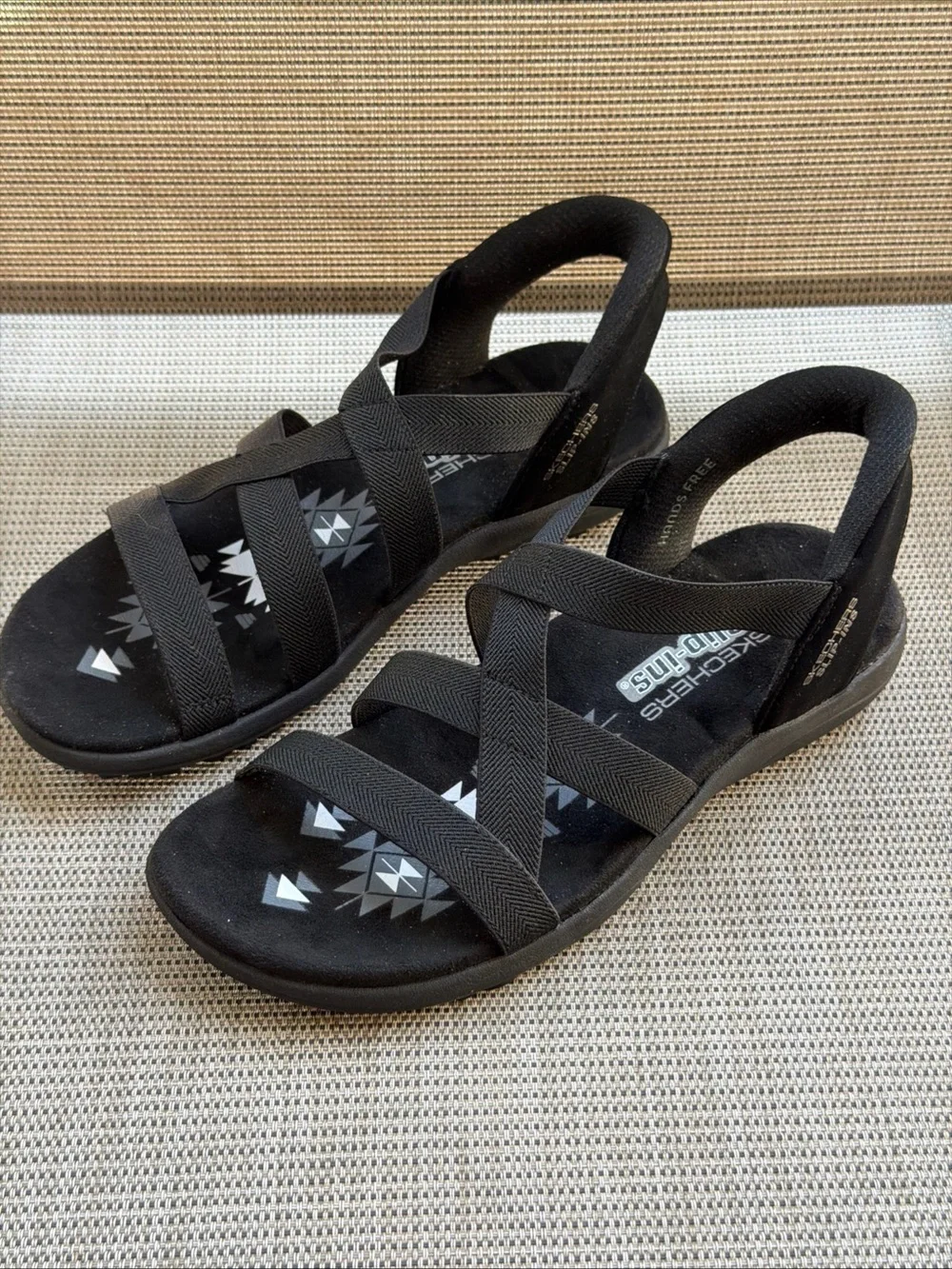 Skechers Hands Free Slip-Ins Reggae Slim Stretch Flex Black Strappy Sandals